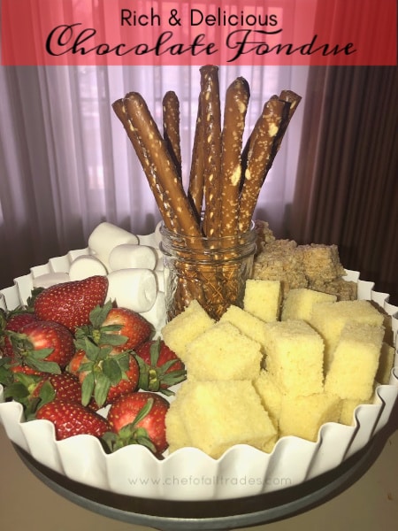 food items used to dip in chocolate fondue