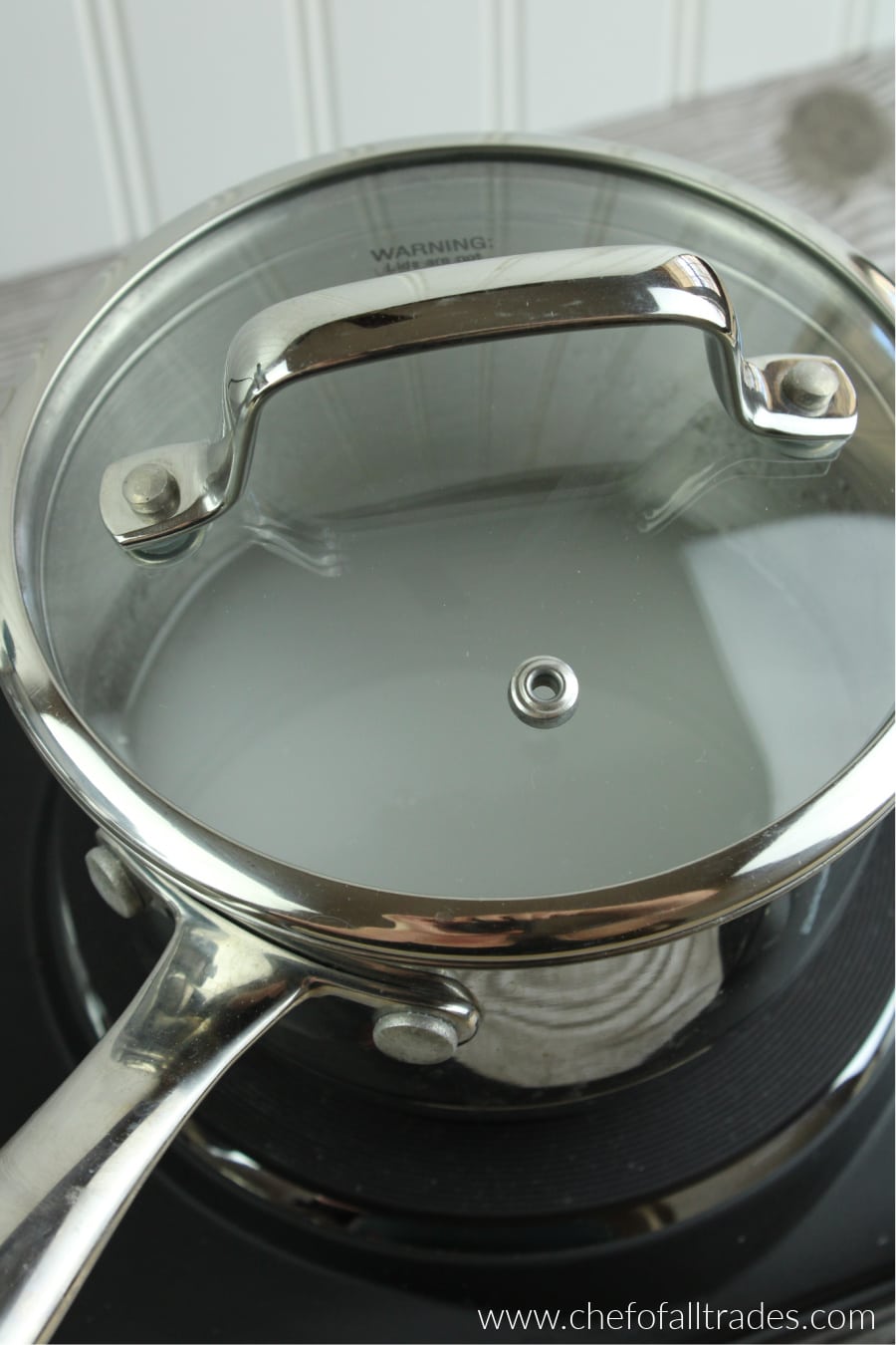 gentle sweet and water in a pan with a lid